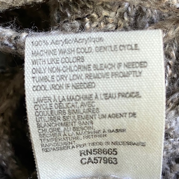 BP Chunky Infinity  Fringe Scarf - Picture 8 of 8